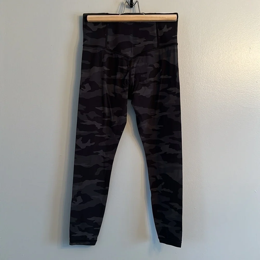 Athleta Elation Camo 7/8 Tight